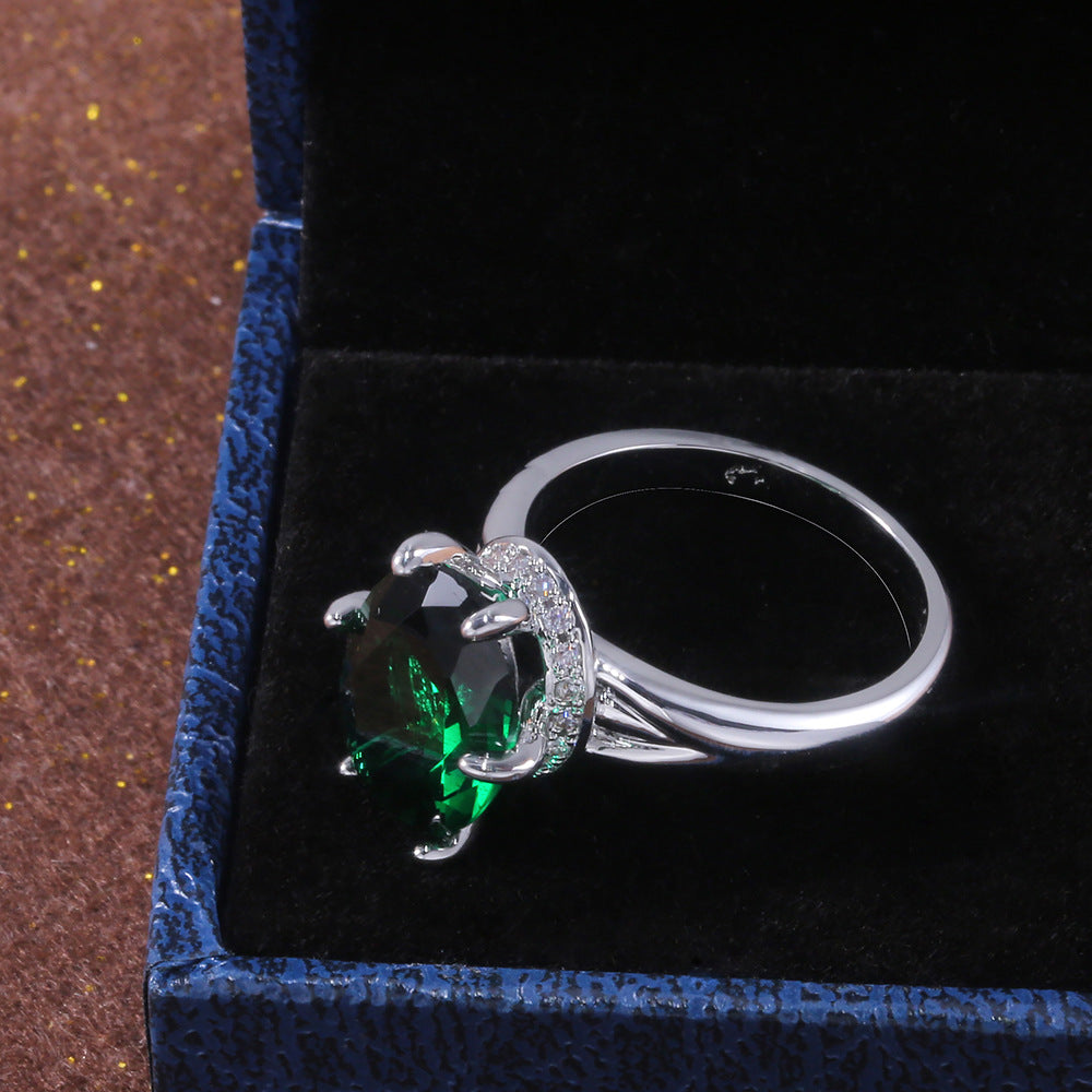Vert - Elegant Deep Green Ring