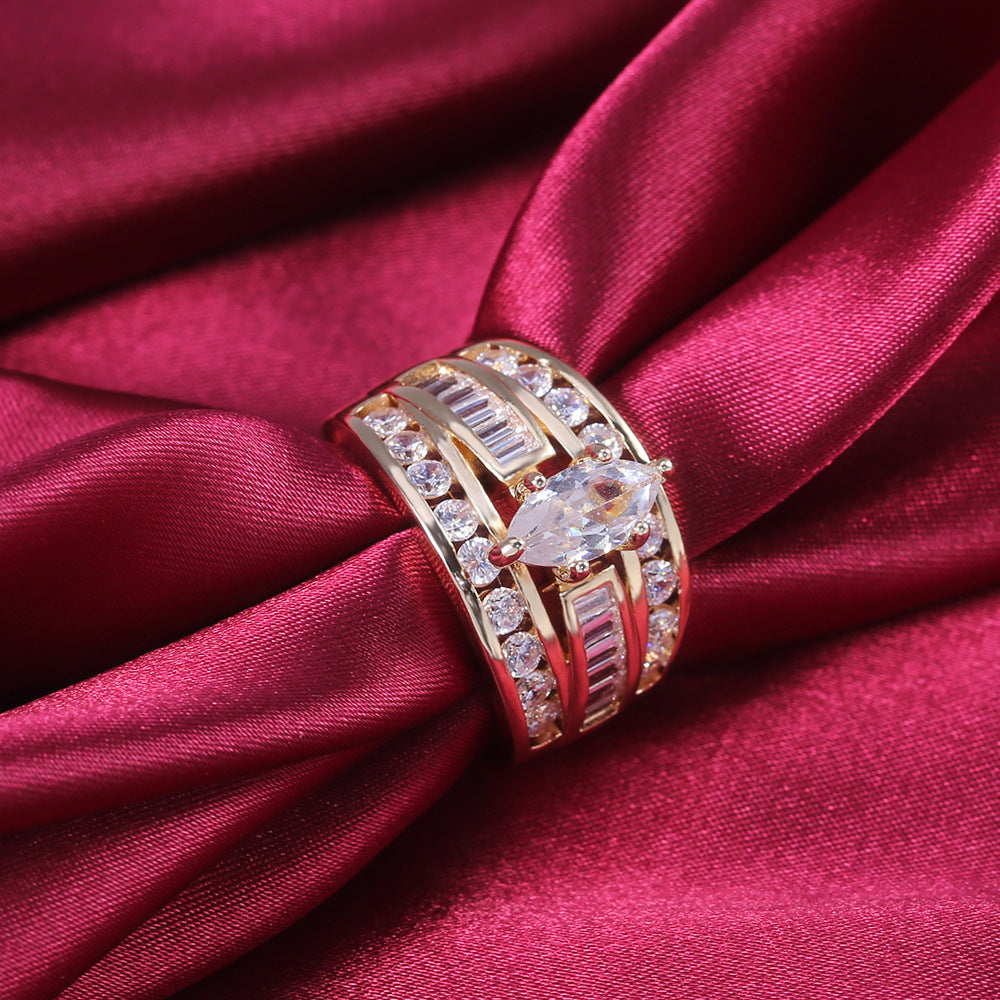 Mémorable - Gorgeous Golden Ring