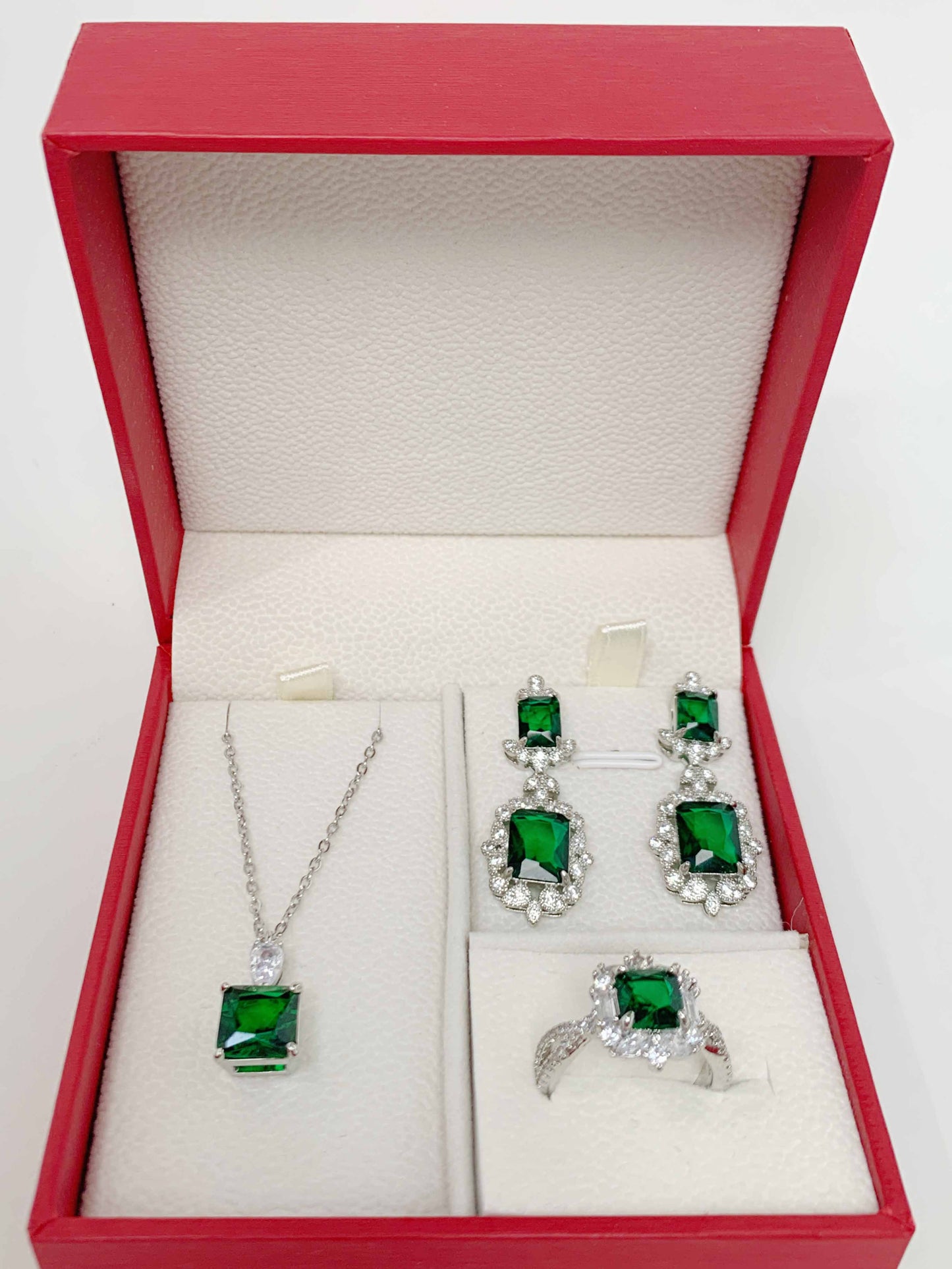 My Box Bijoux Green - Set of 5 Created in China Jewelry