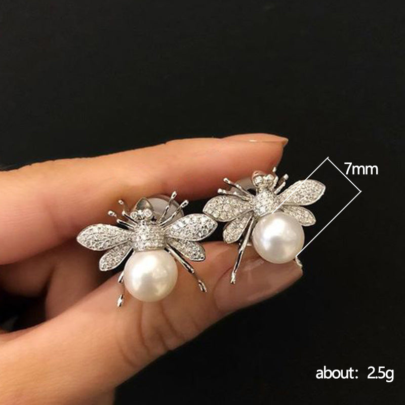 Abeille - Pearly Little Bee Earrings