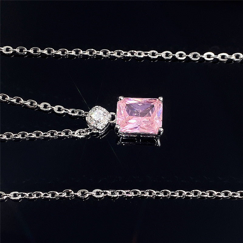 Légèreté - Clear Pink Cube Necklace
