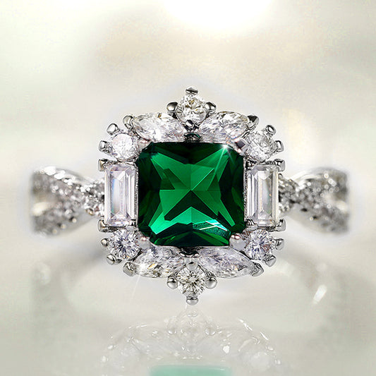 Chatoyant - Luxury Green Ring